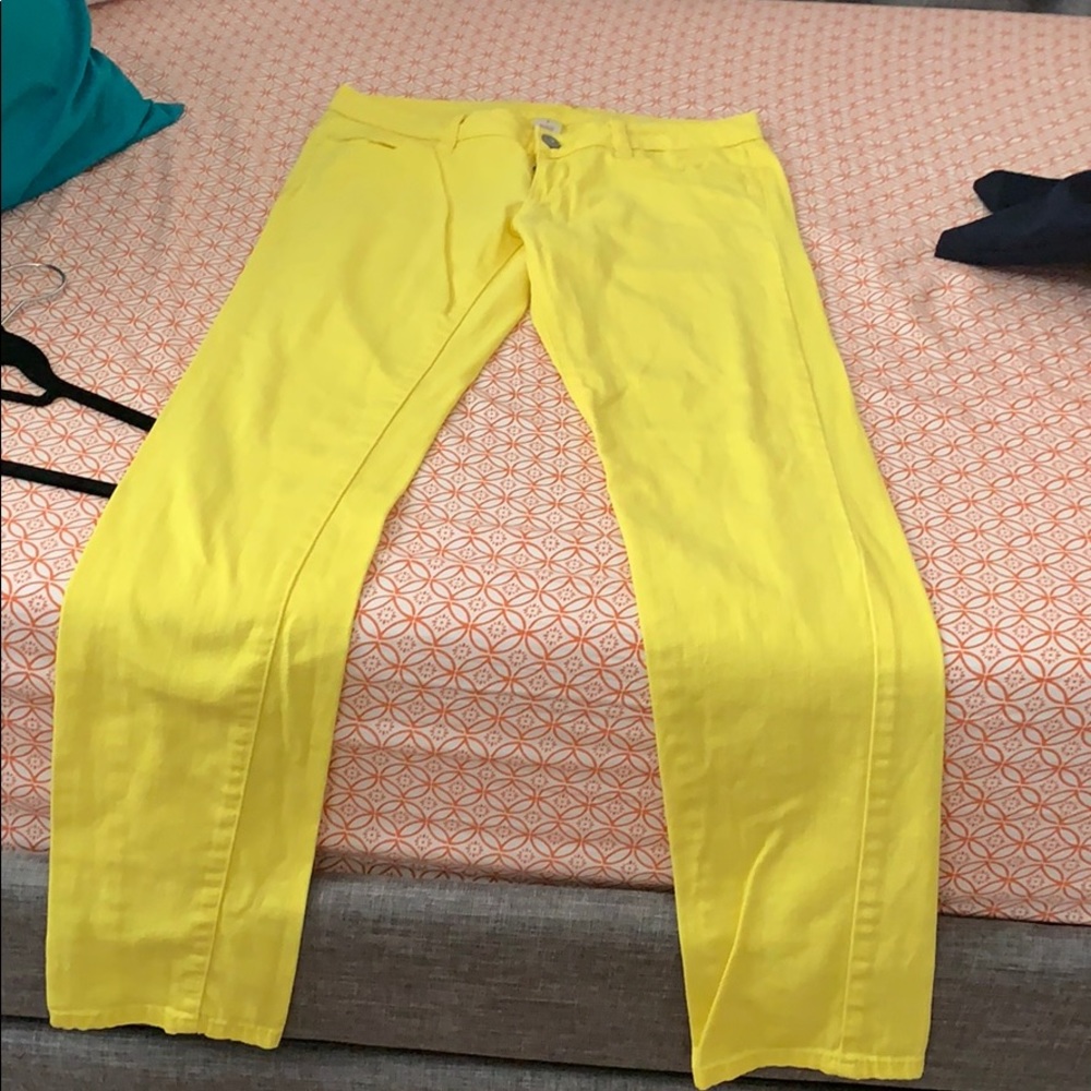 A super skinny yellow pants